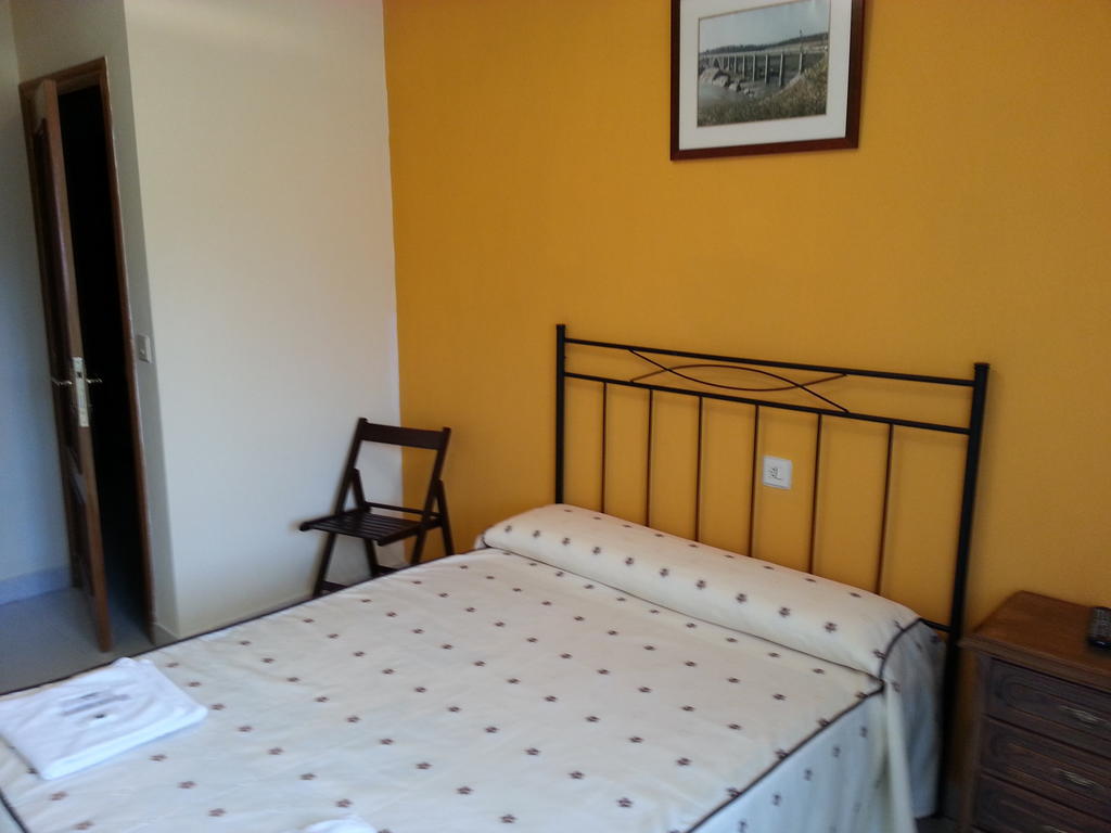 Hostal Atila Рикобайо Номер фото
